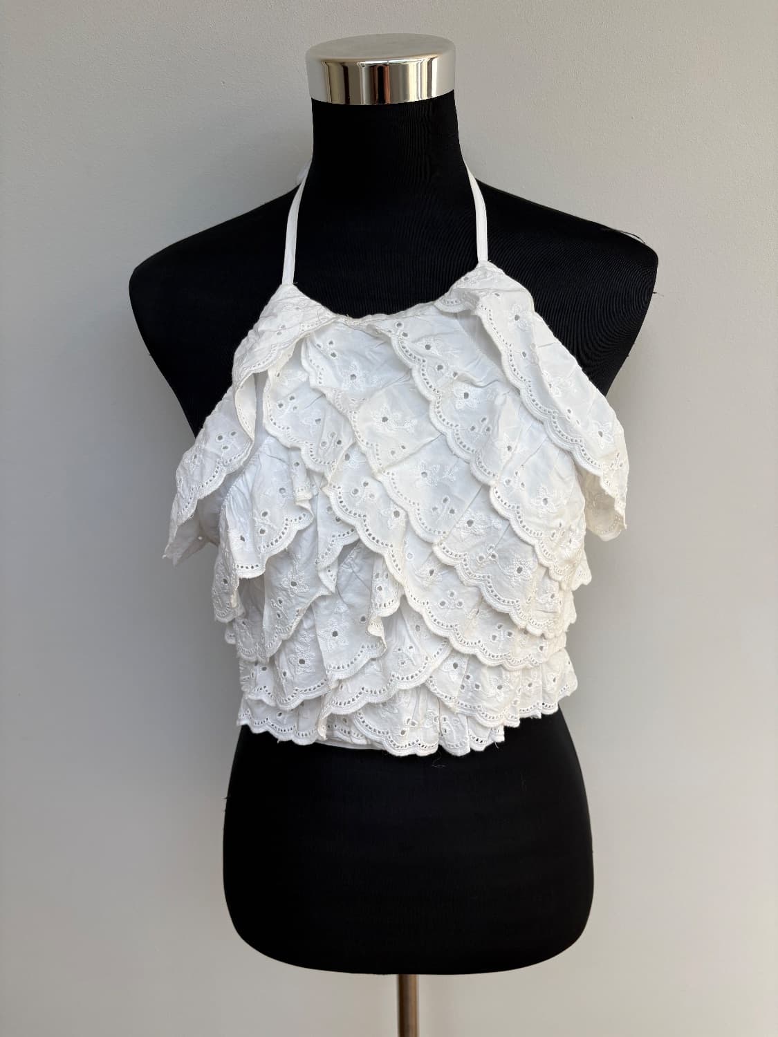 White Anglaise layered crop top with an open tie back. Too gorgeous 
