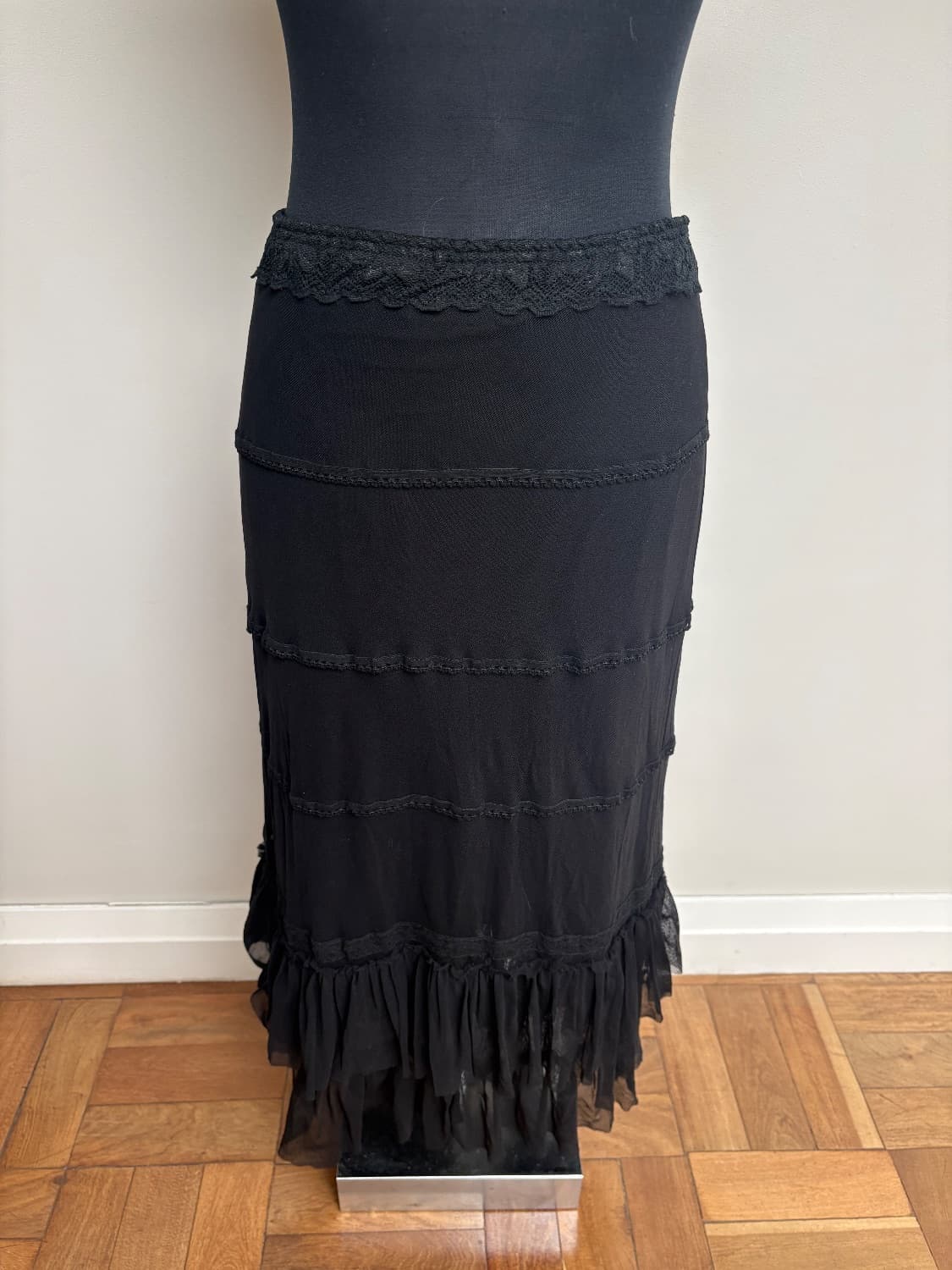 Black Midi skirt with lace and ruffles . Elasticated waist. Size L but will fit a medium - Image 3