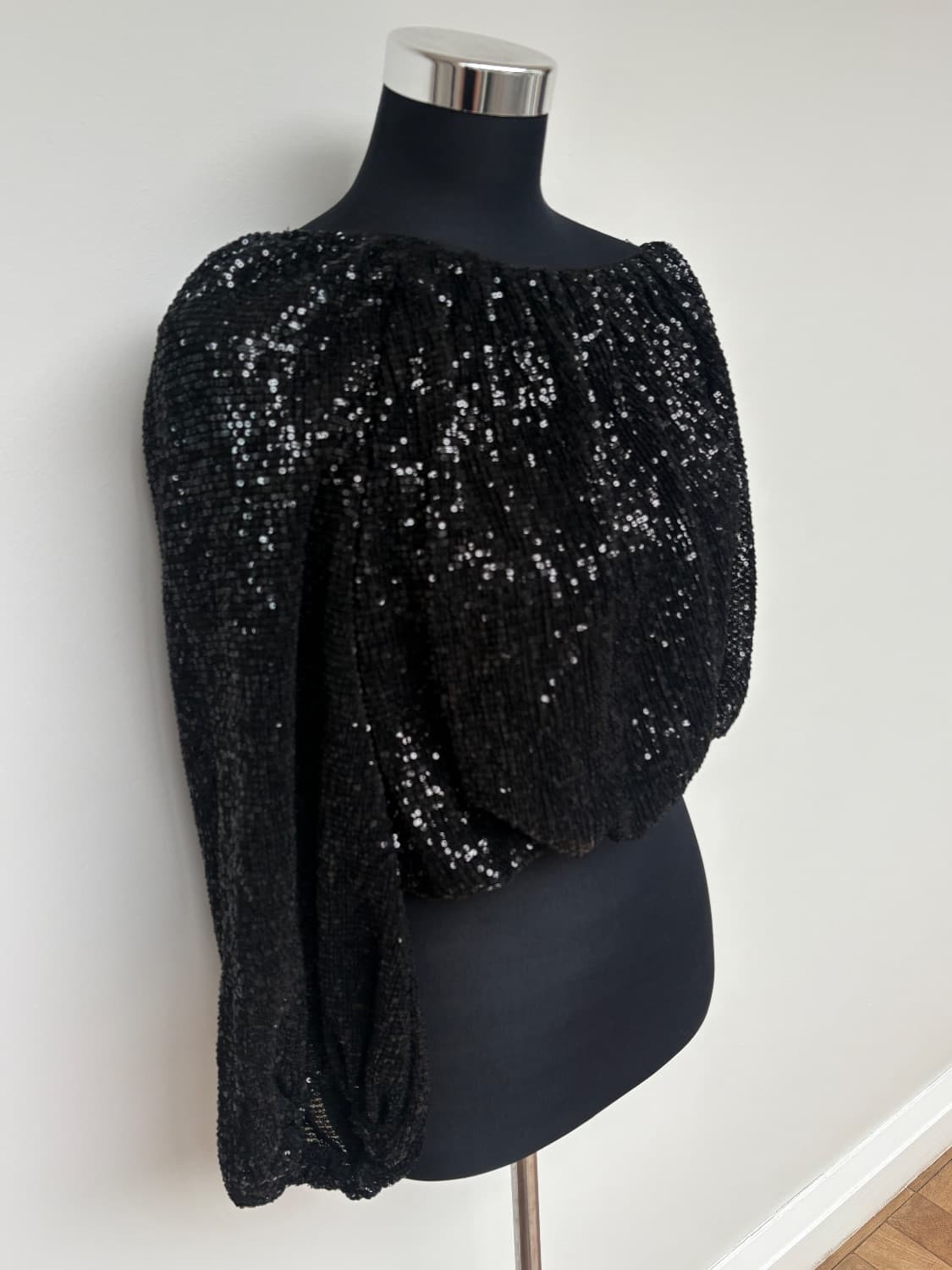 Forever new sequin asymmetrical top with a bubble hem.  - Image 2