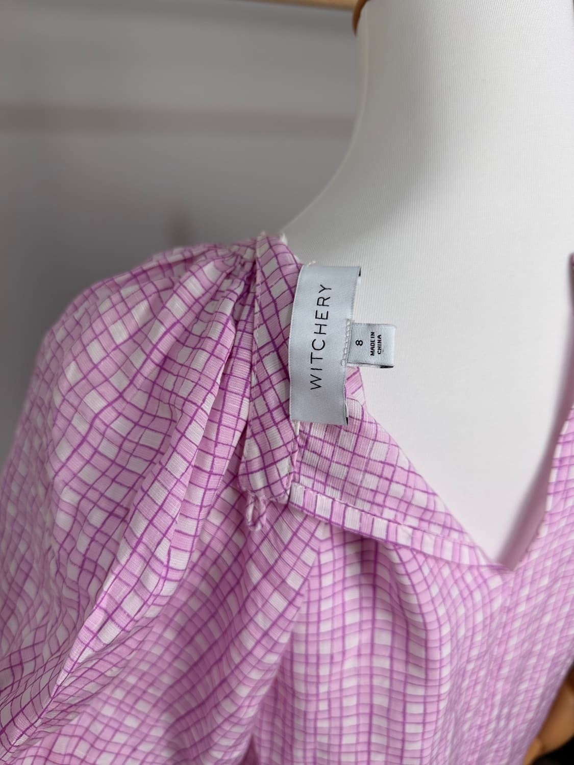 Pink / purple top with puff sleeves - Image 4