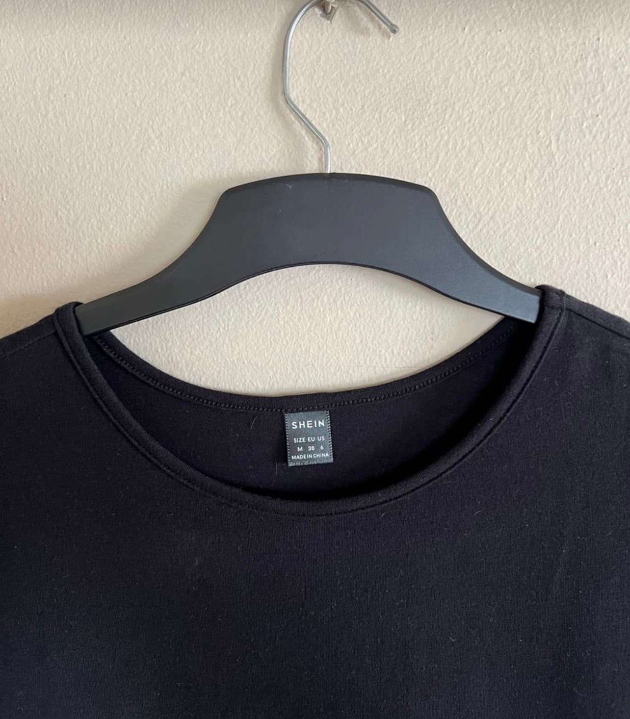 Women’s black dress - Image 2