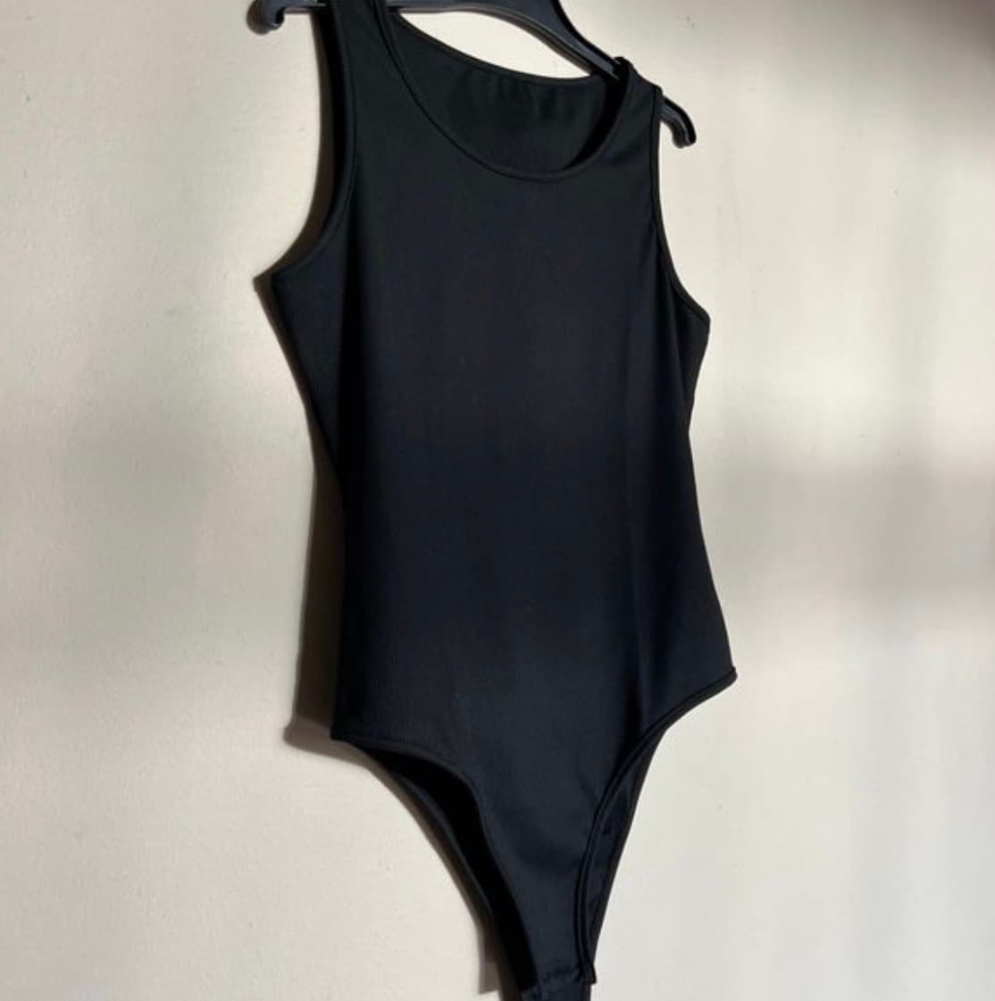 Women’s black top - Image 2
