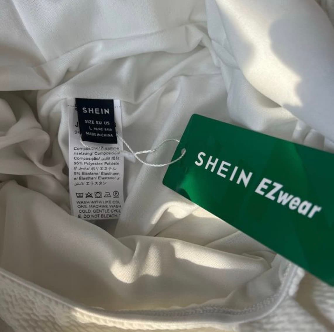 Women’s white dress - Image 4