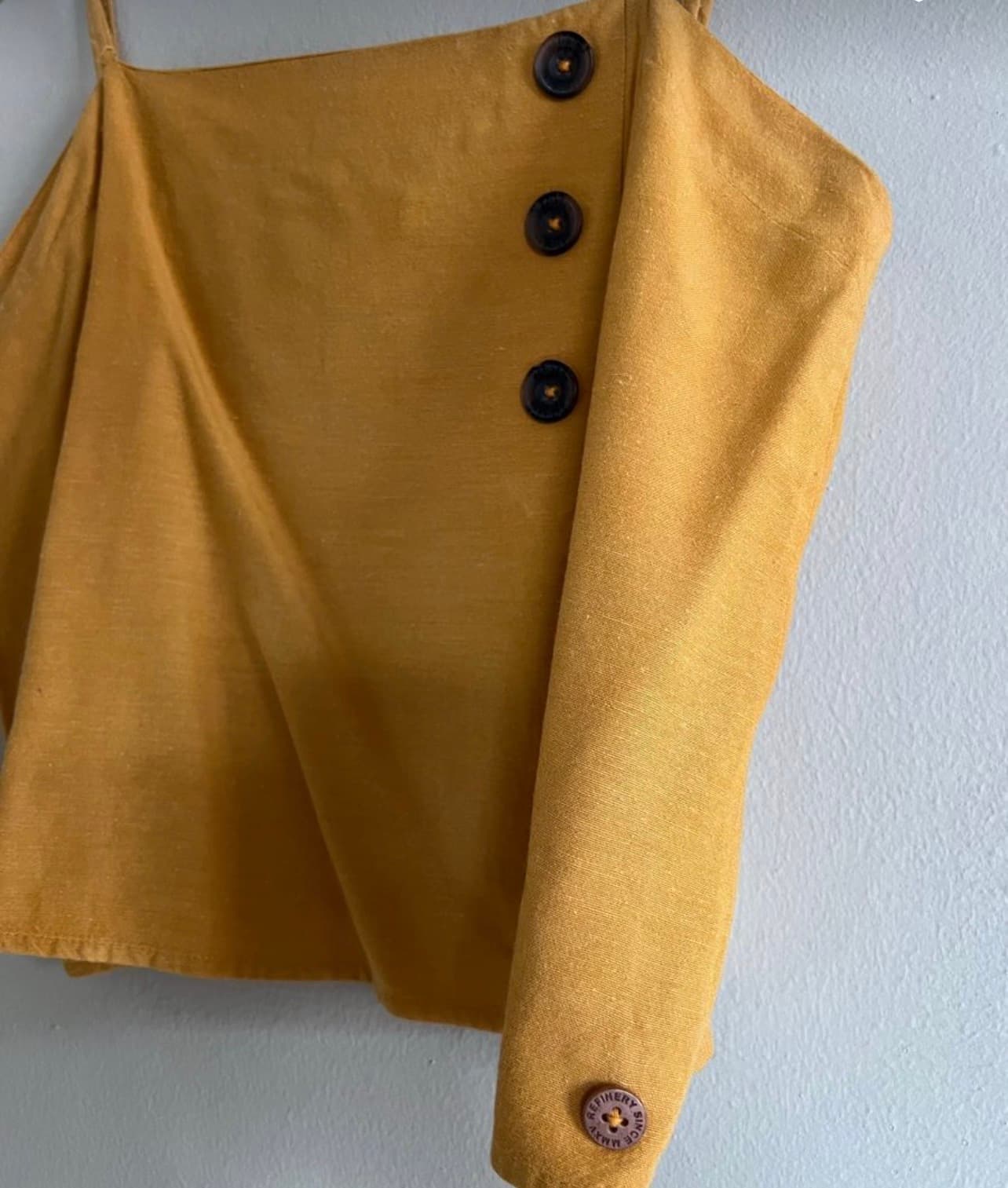 Women’s top. Seam is coming loose. - Image 4
