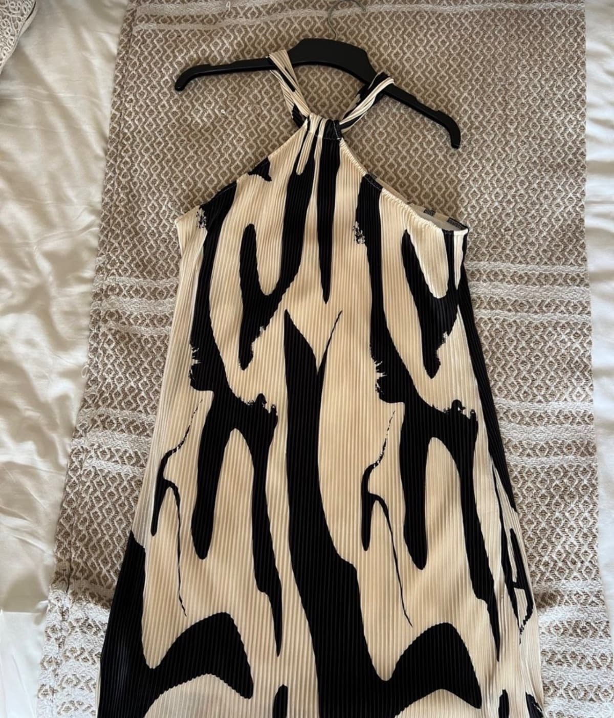 Women’s cream and black printed dress