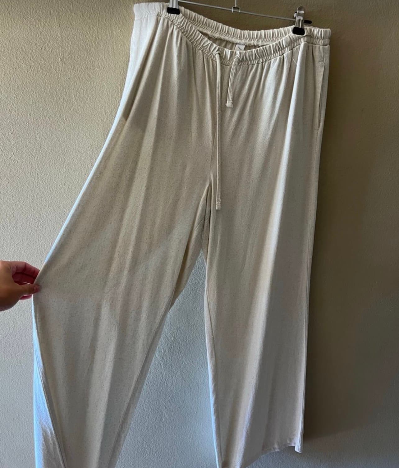 Women’s wide leg cream pants - Image 4
