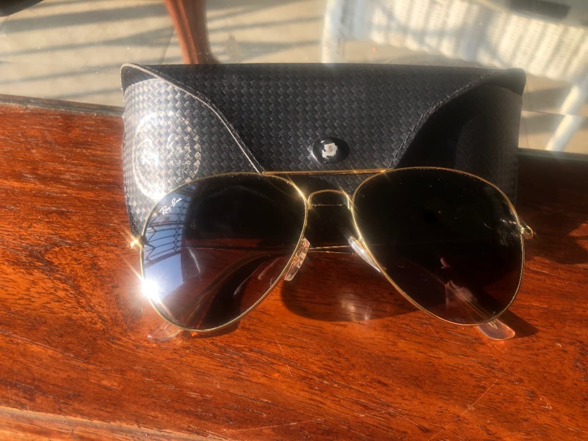 Rayban classic aviator gold frame with brown lenses. Lenses in perfect condition - Image 2