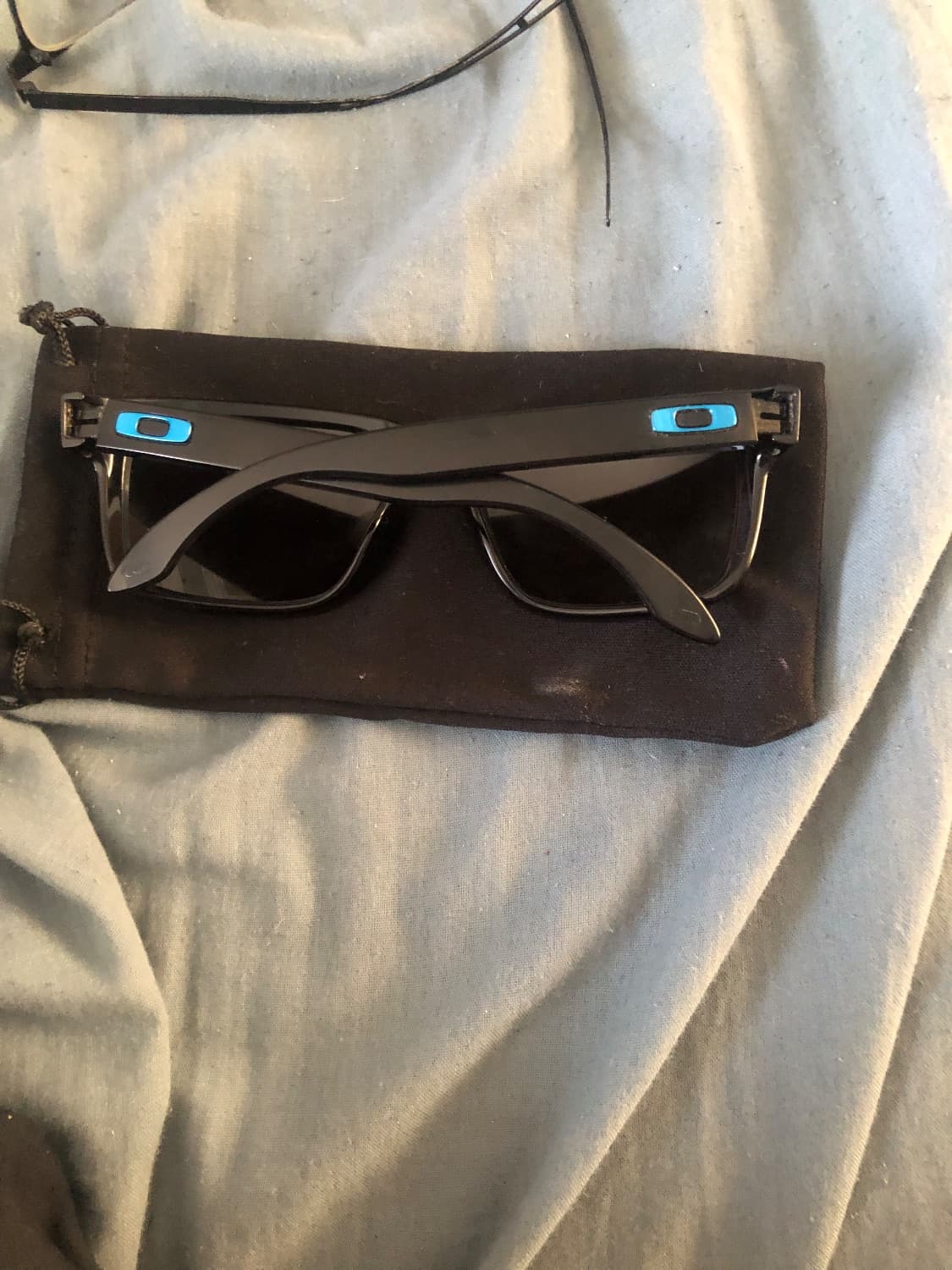 Oakley Holbrook with Grey Irisium Prism lenses - Image 2