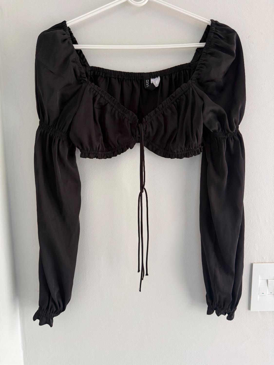 H&M black top - R250
