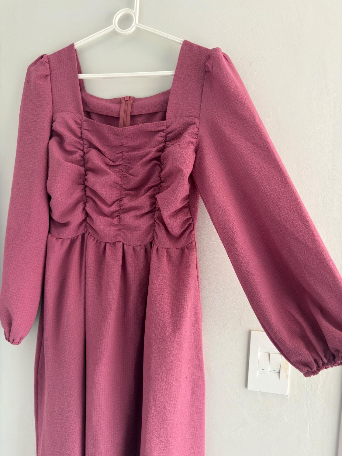 Pink Ruched Midi Dress ๐ - Image 3