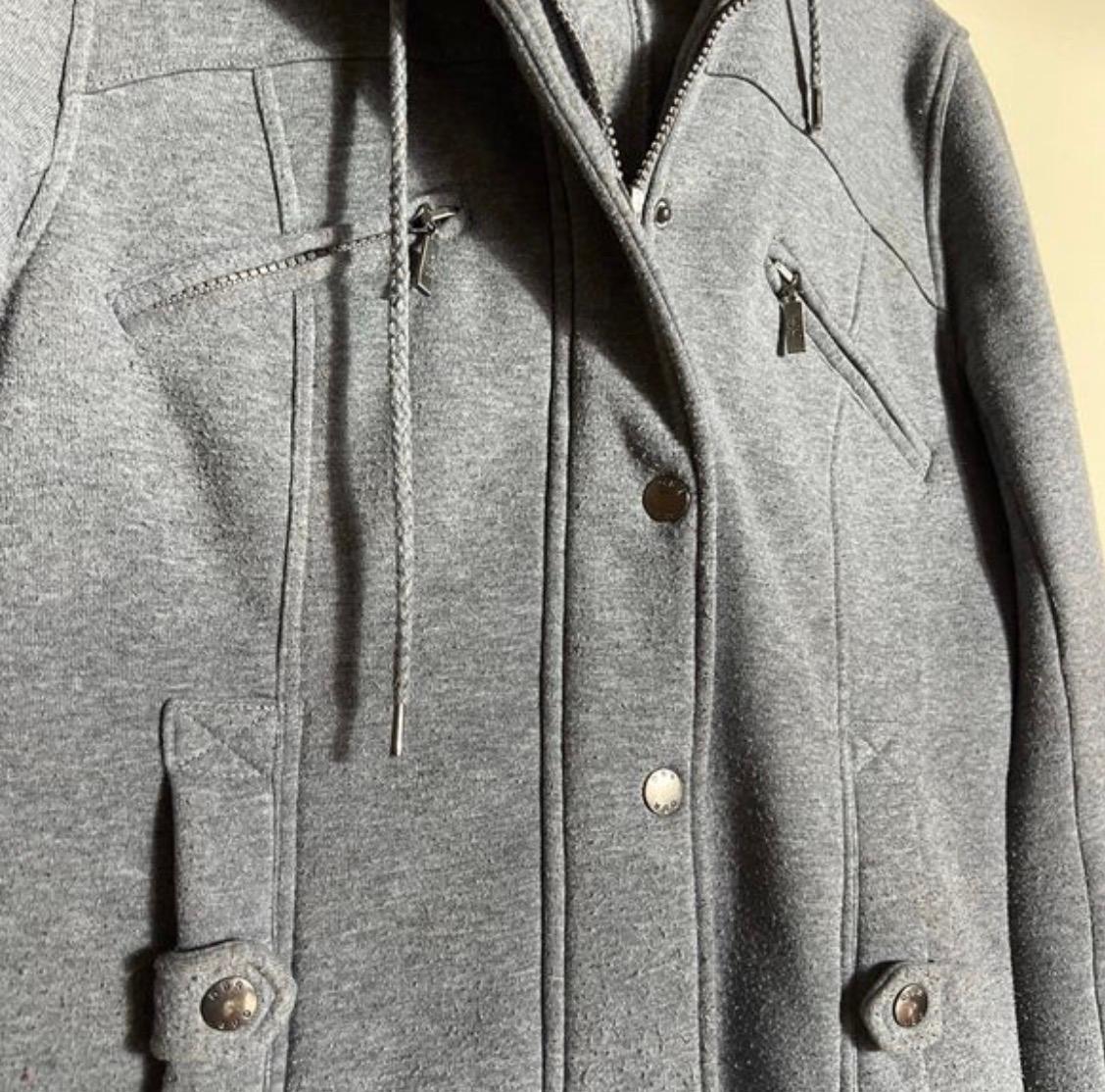 Women’s grey jackets - Image 4