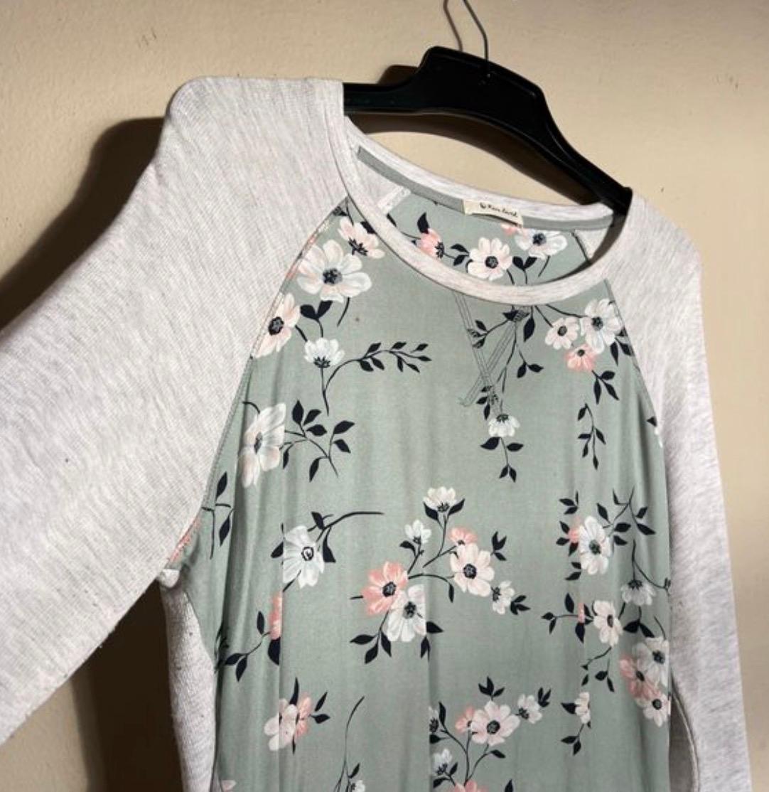 Women floral top. - Image 3