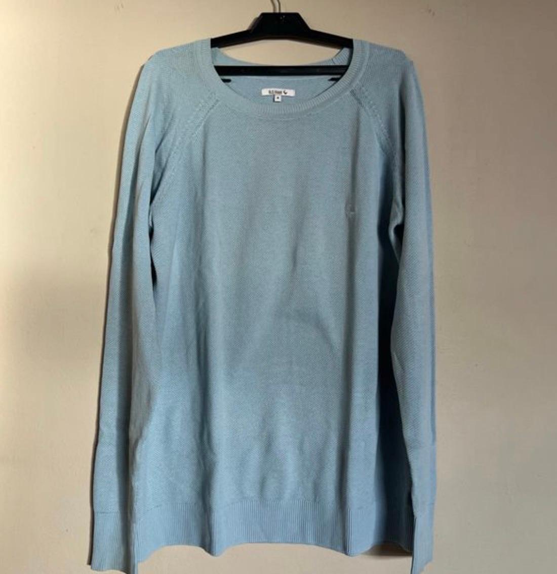Women’s light blue jersey