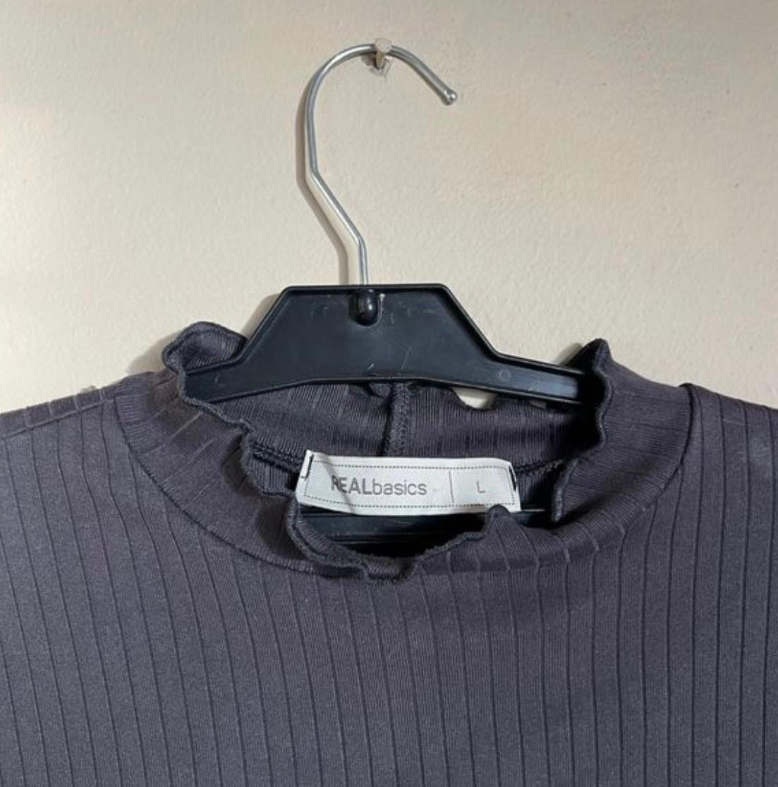 Women’s grey top - Image 3
