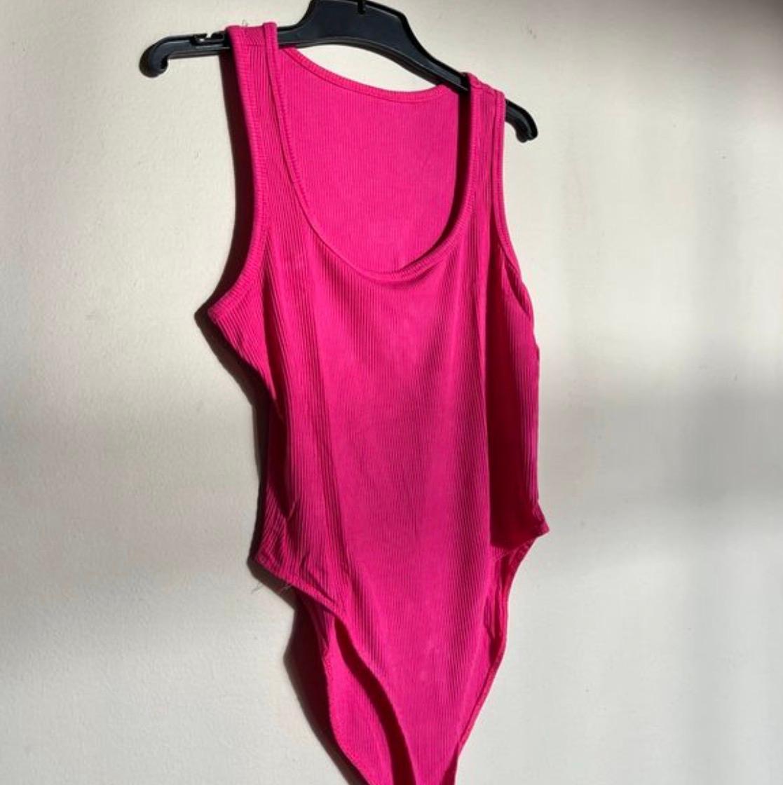 Women’s pink top - Image 2