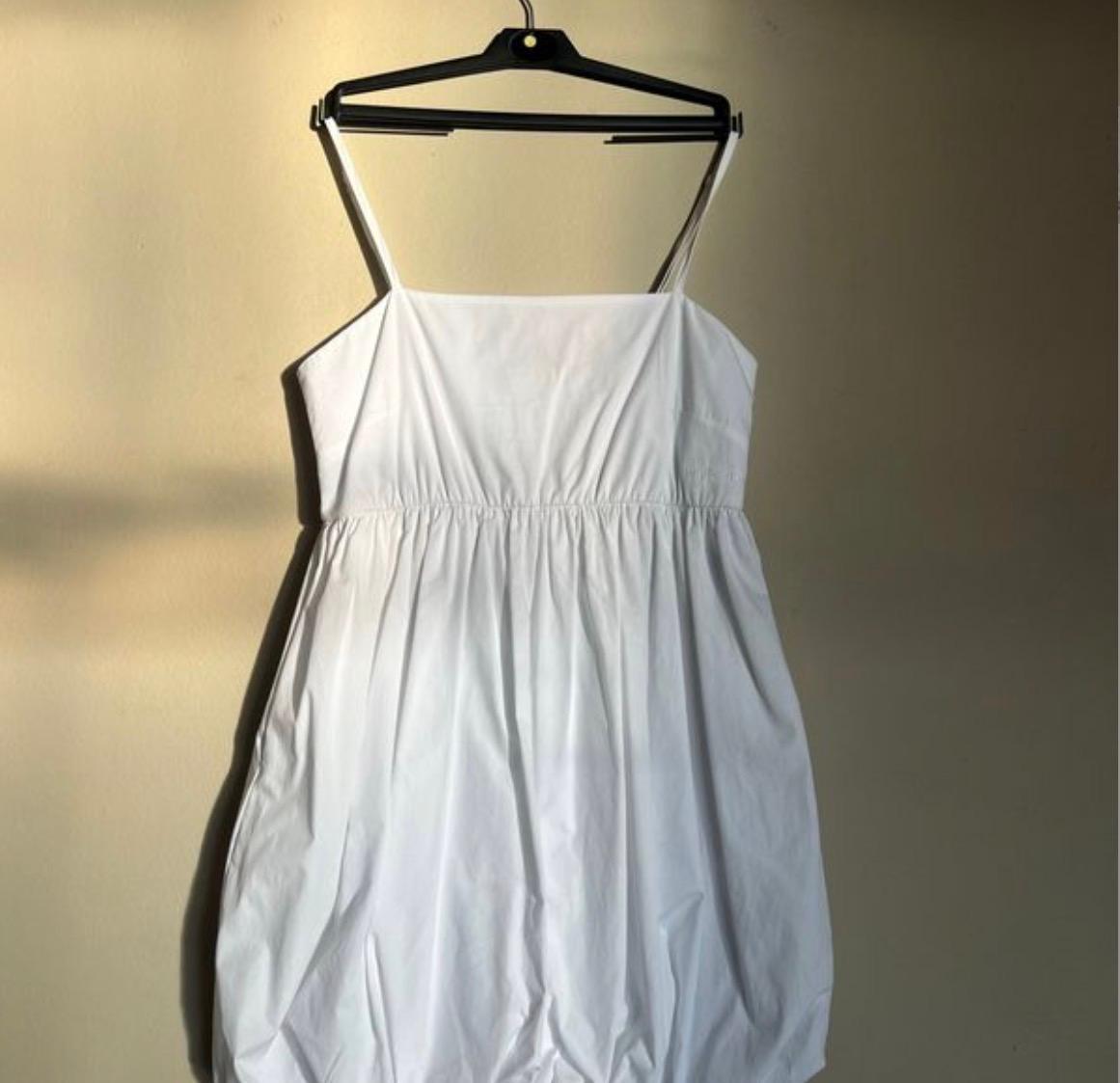 Women’s White Dress (Please see last slide for fault)