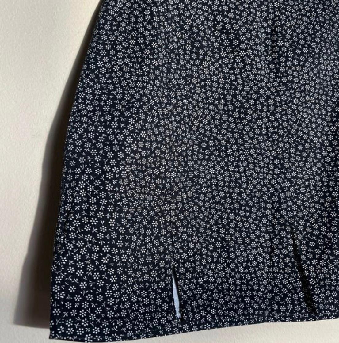 Women’s black floral skirt  - Image 2