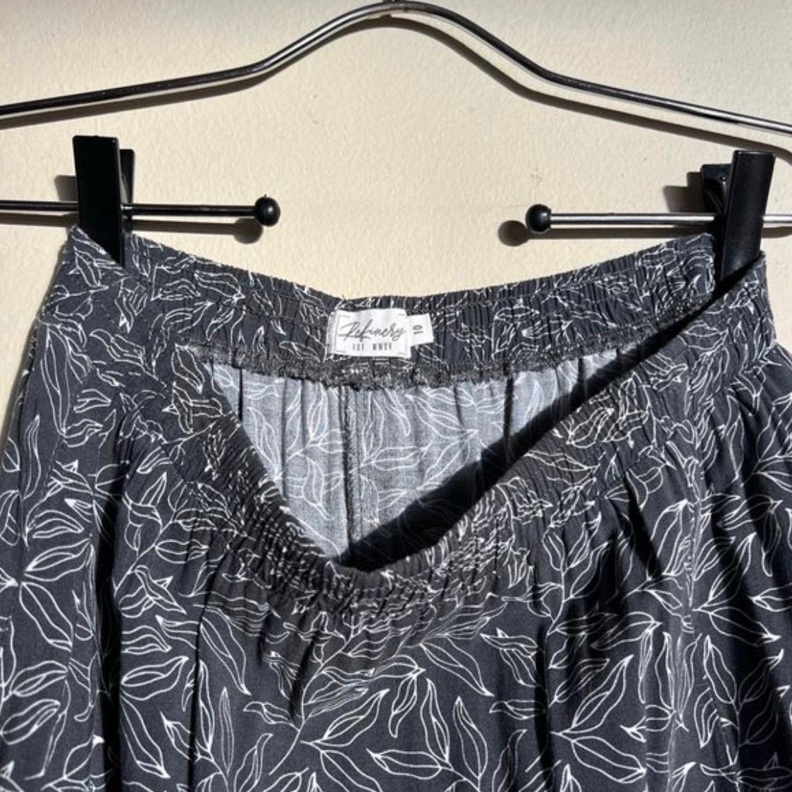 Women’s grey skirt - Image 4