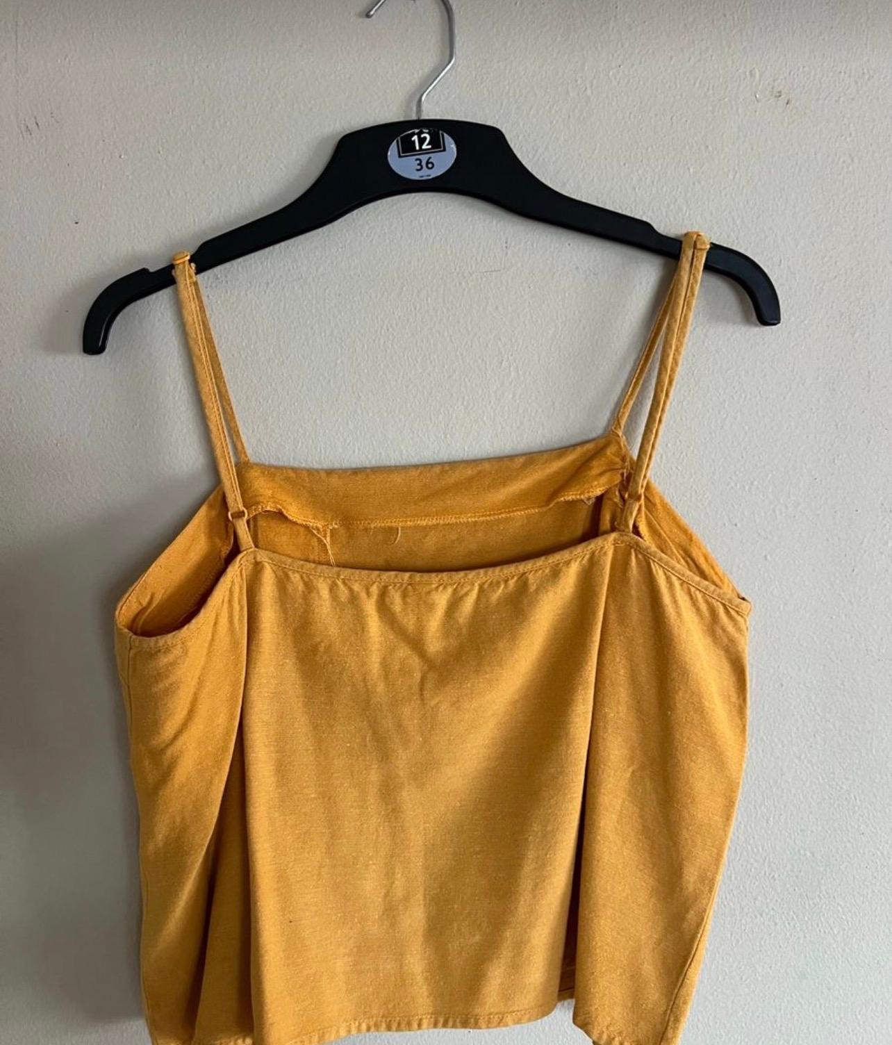 Women’s top. Seam is coming loose. - Image 3