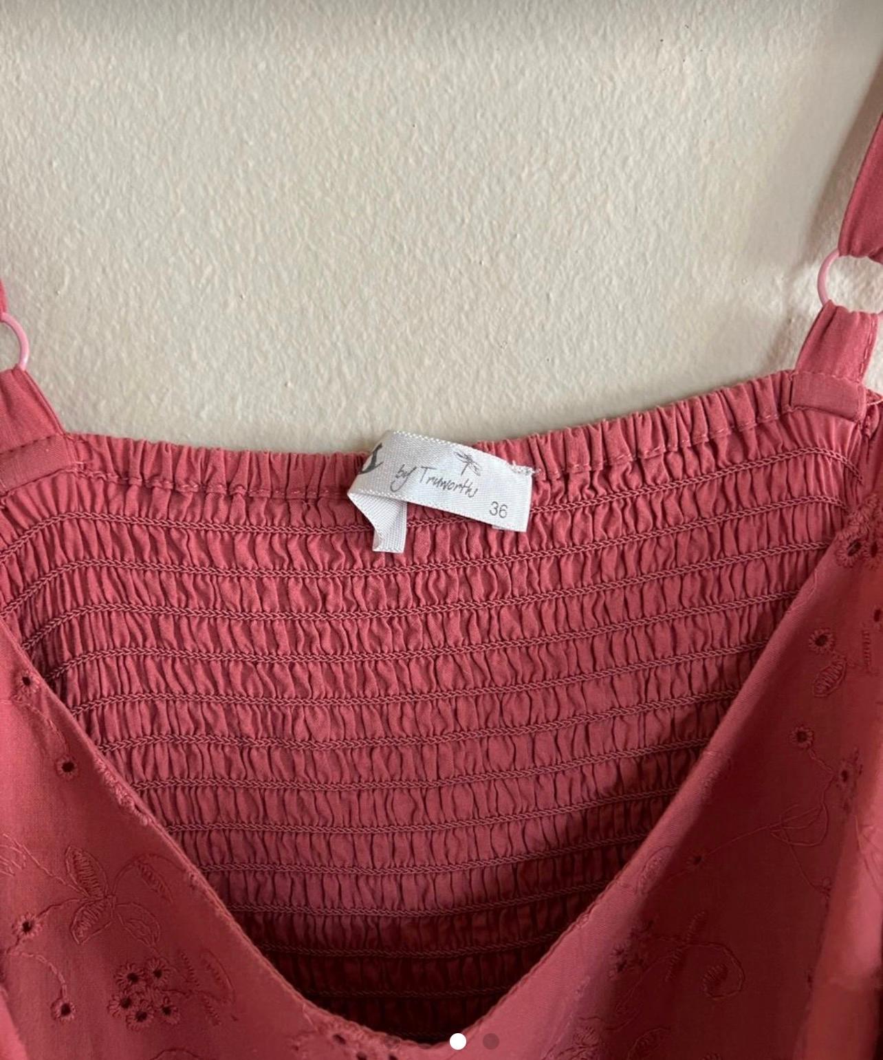 Women’s pink blouse. - Image 3
