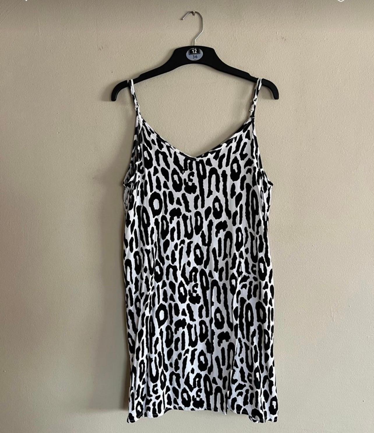 Women’s leopard print dress - Image 3