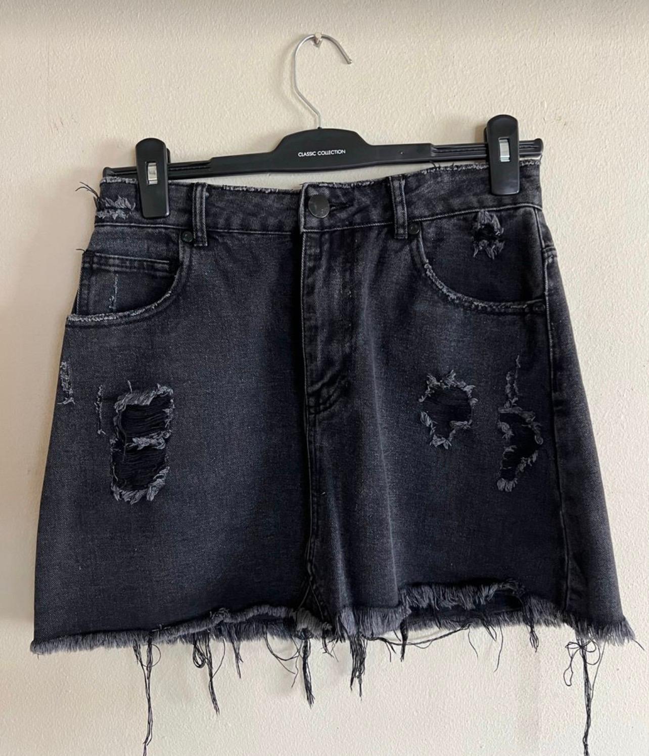 Women’s black denim skirt - Image 1