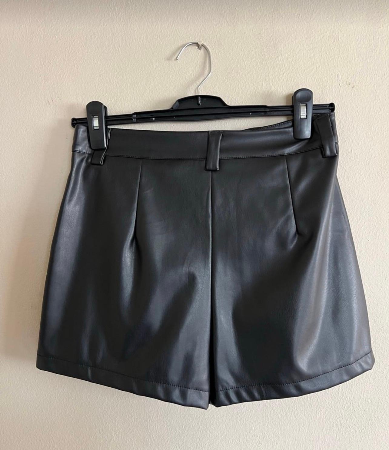 Women’s black leather short pants - Image 2