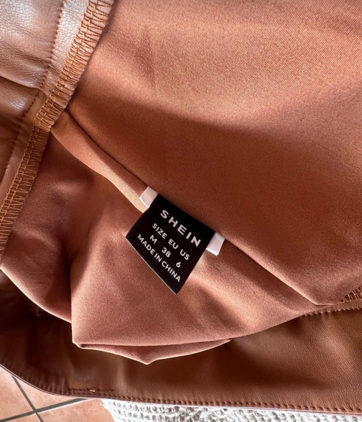 Women’s brown leather short - Image 4