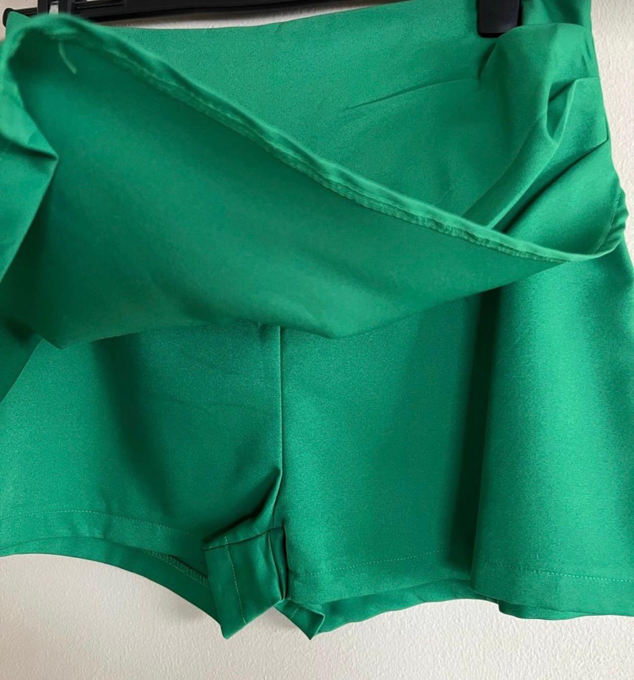 Women’s green skort - Image 2