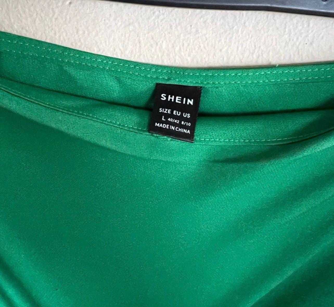 Women’s green skort - Image 3